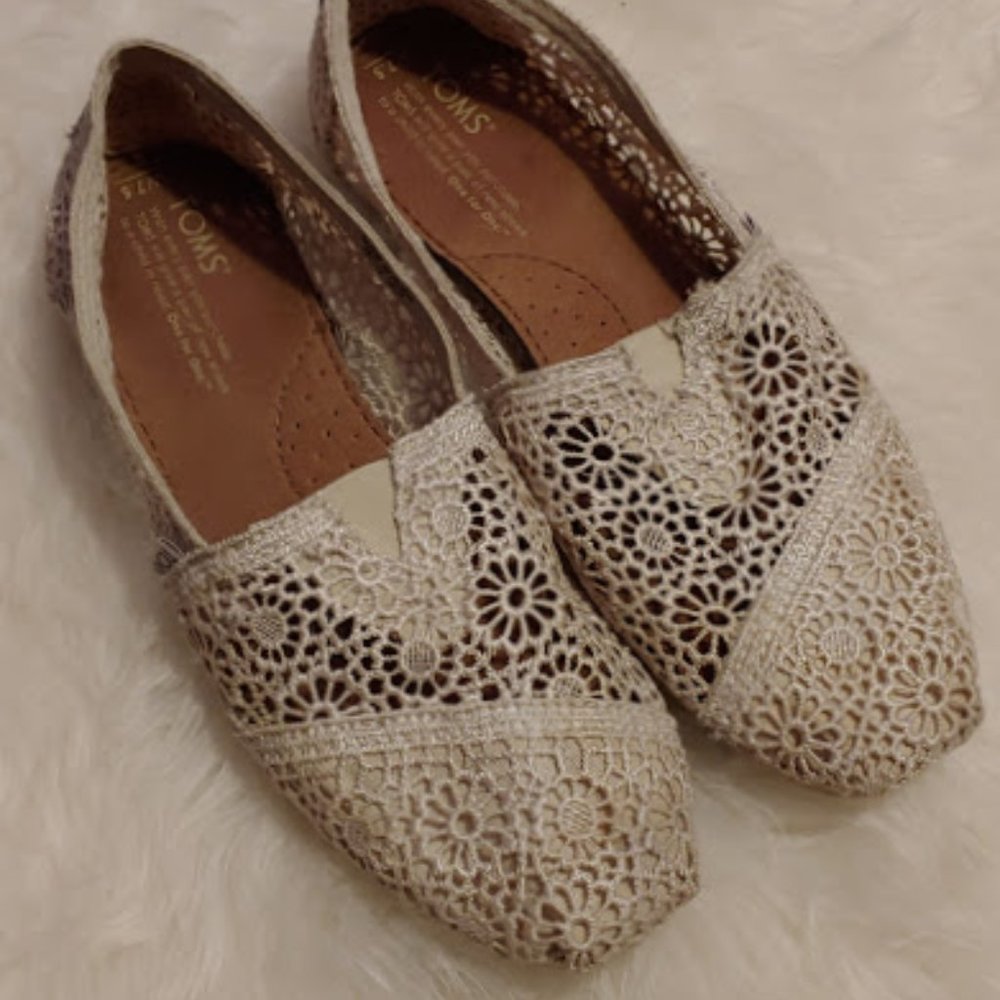 Toms Flower Crochet Flats